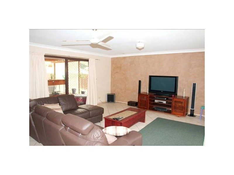 Highland Park QLD 4211