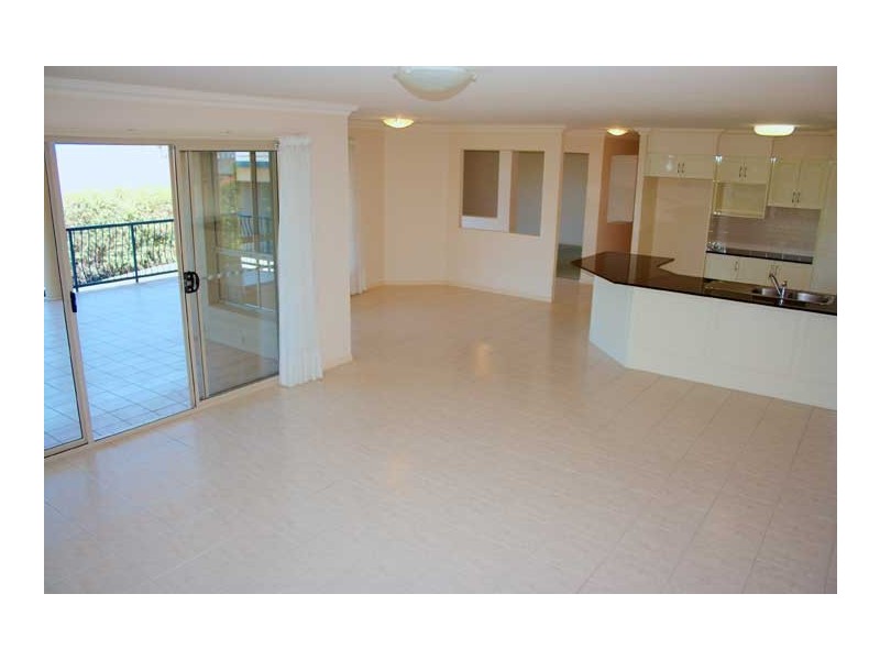 Highland Park QLD 4211