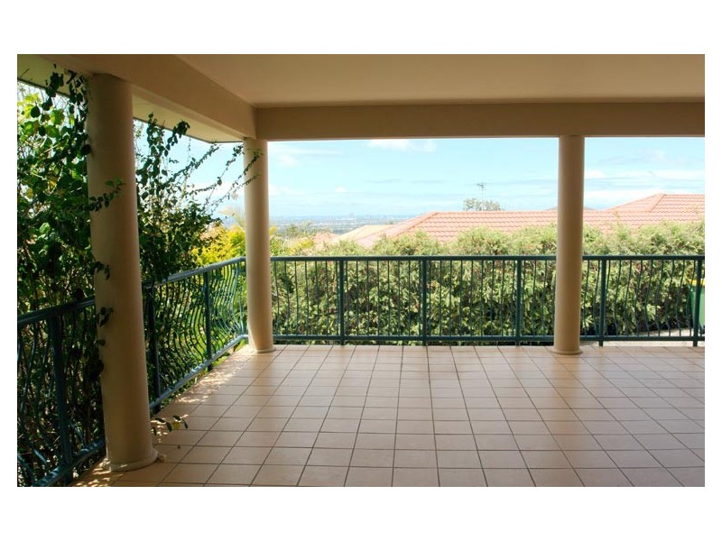 Highland Park QLD 4211