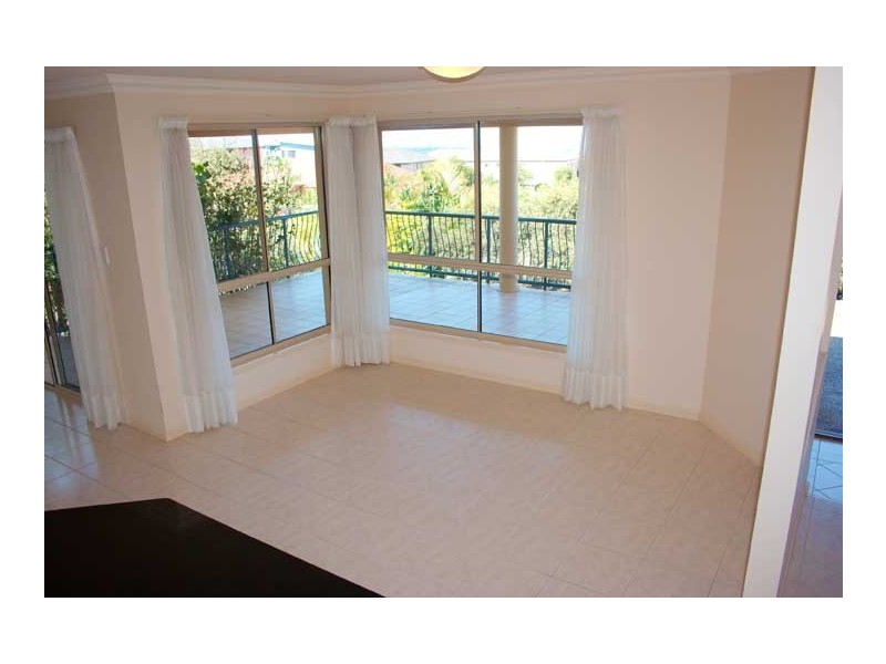 Highland Park QLD 4211