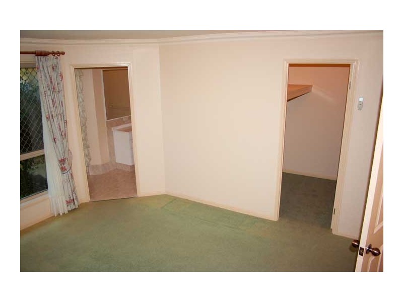 Highland Park QLD 4211