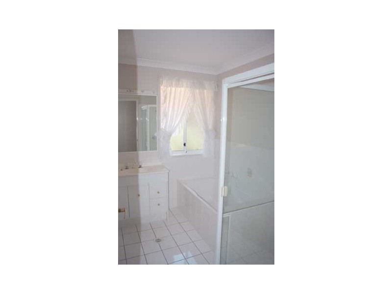 Highland Park QLD 4211