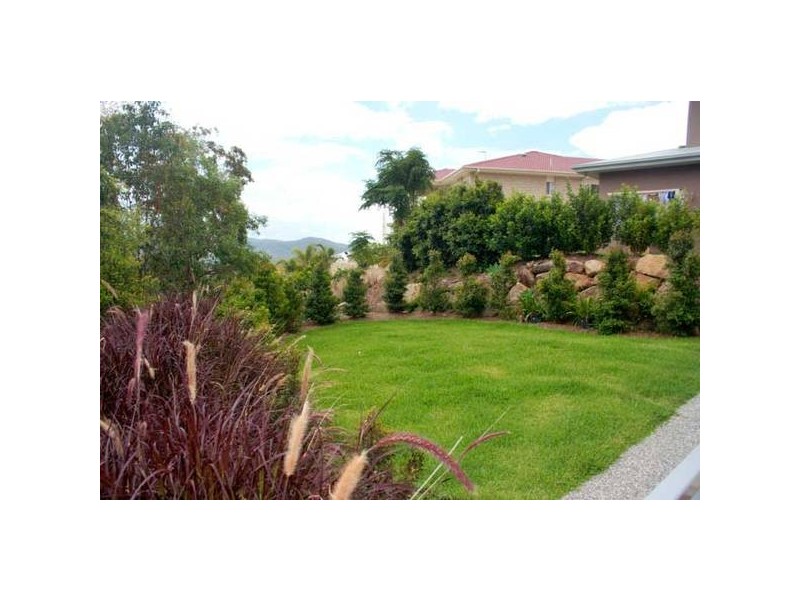 Highland Park QLD 4211