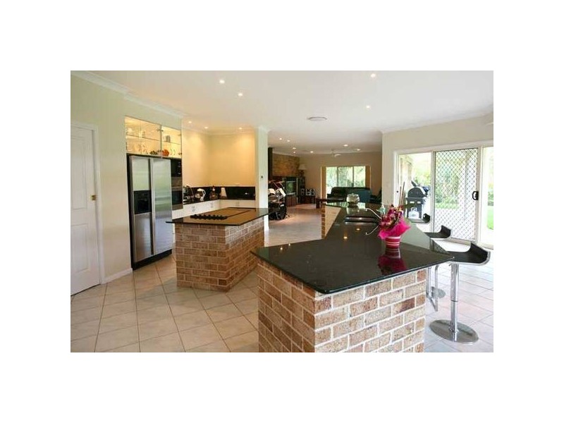 Gaven QLD 4211