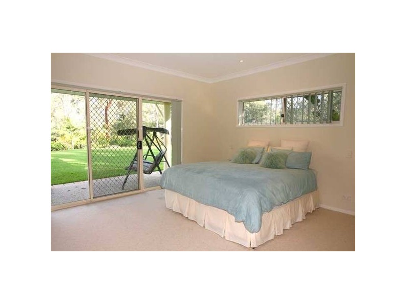 Gaven QLD 4211