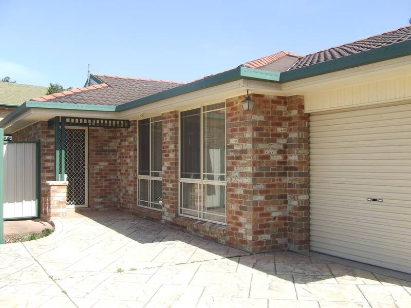 2/61 Yatchsman Cres, Salamander Bay NSW 2317