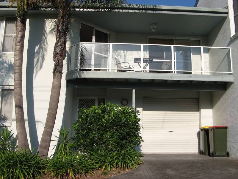 2/18 Kent Gardens, Soldiers Point NSW 2317