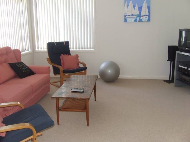 2/18 Kent Gardens, Soldiers Point NSW 2317