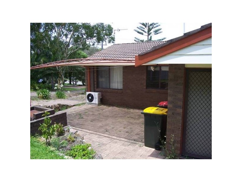 16 Hutchinson Avenue, Soldiers Point NSW 2317