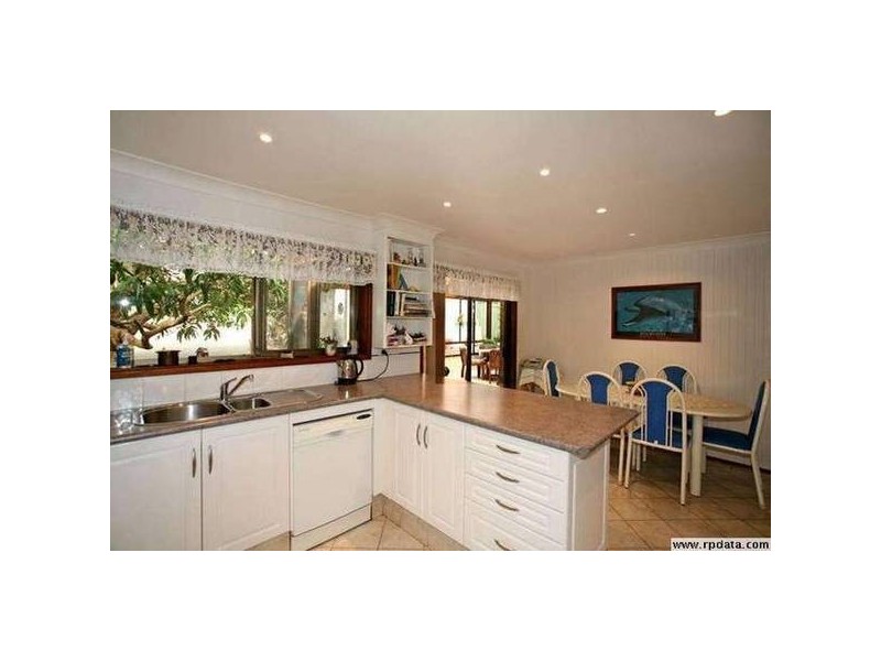 24 Ocean Beach Road, Shoal Bay NSW 2315