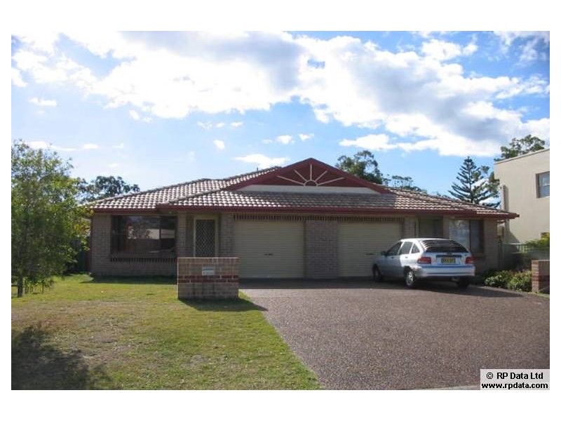 1/4 Redman Place, Salamander Bay NSW 2317