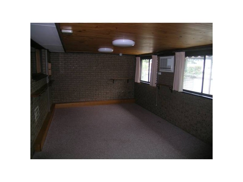 Wright Ave, Shepparton VIC 3630