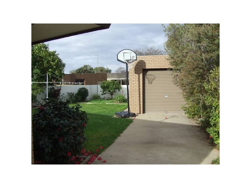 Wright Ave, Shepparton VIC 3630