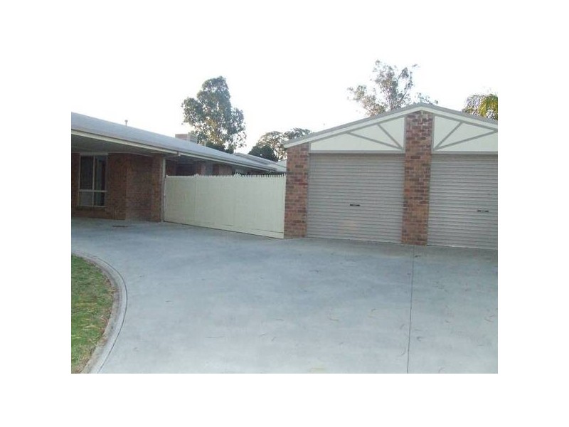 17 John Gray Drive, Mooroopna VIC 3629