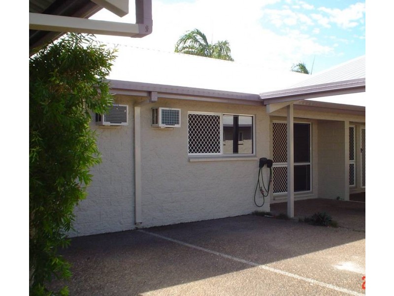 West End QLD 4810