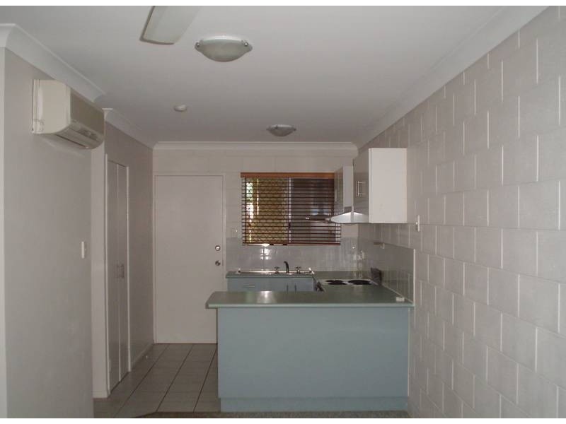 West End QLD 4810