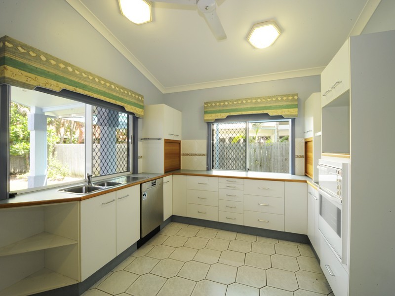 17 Eureka Crescent, Kirwan QLD 4817