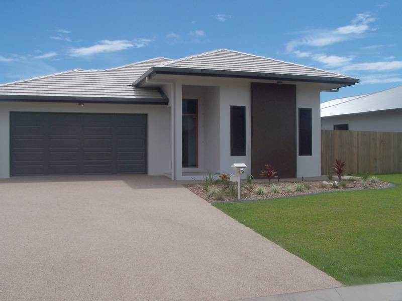 18 Waterstone Terrace, Fairfield Waters, Idalia QLD 4811