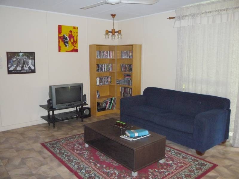 10 Rossato Crescent, Rasmussen QLD 4815