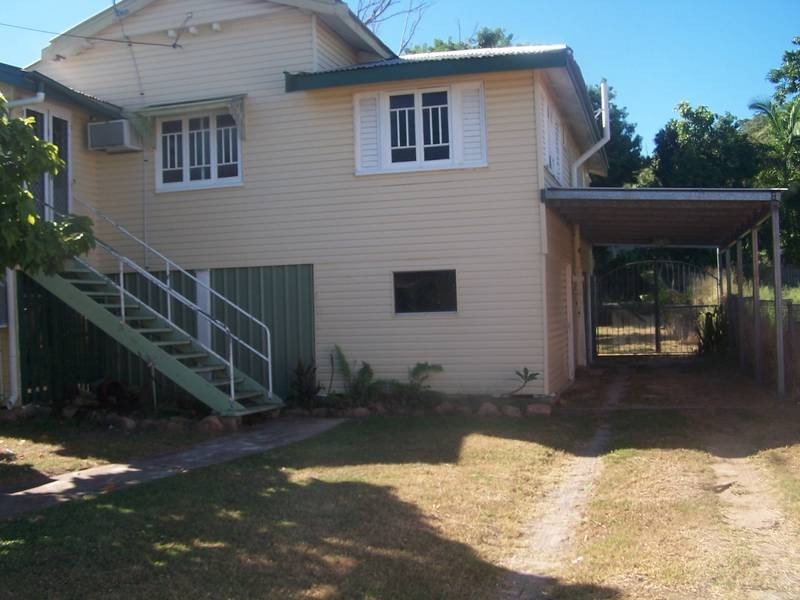 West End QLD 4810