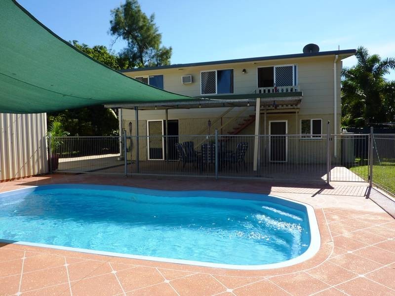 6 Allambie Court (not Lane), Kelso QLD 4815