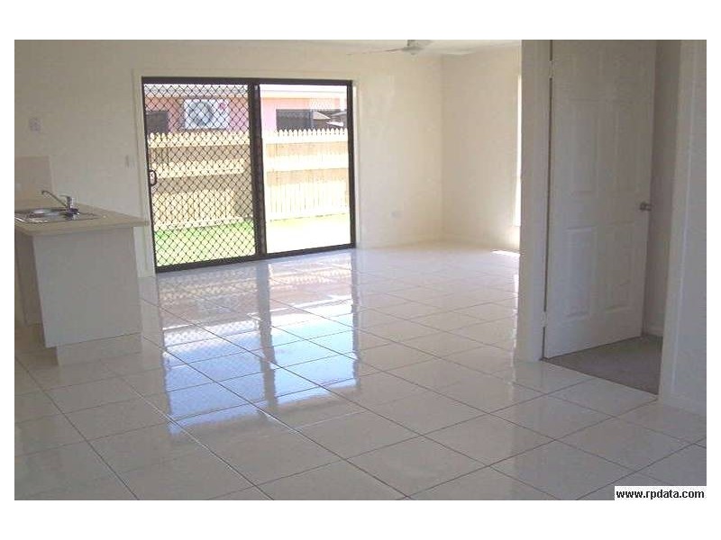 7 Bellamy Street, Rasmussen QLD 4815