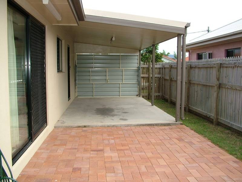 7 Bellamy Street, Rasmussen QLD 4815