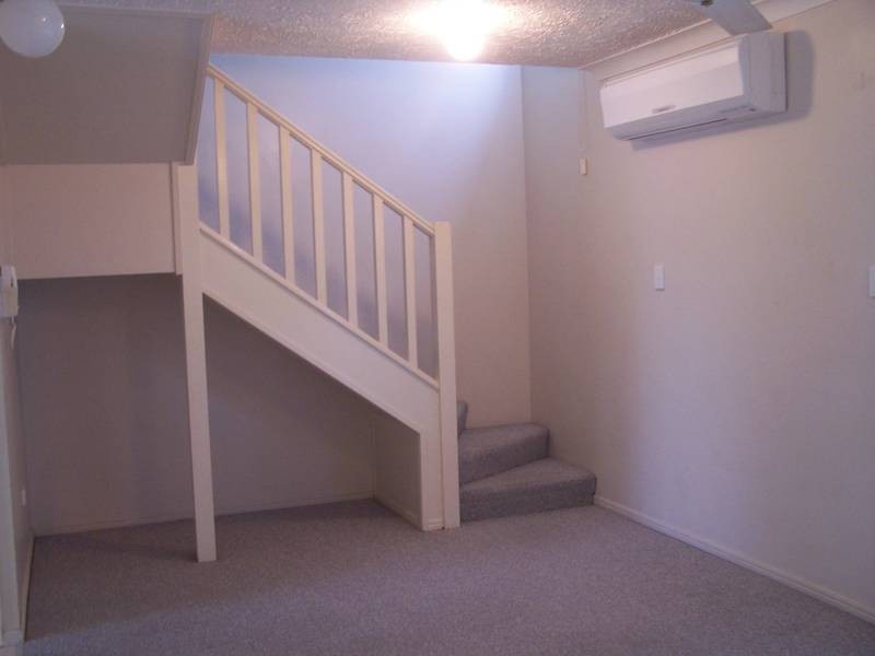 7/8 Gleeson Street, Hermit Park QLD 4812