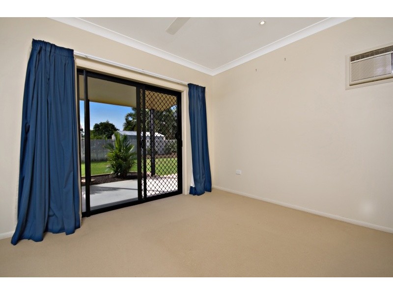 30 Squires Ct, Kirwan QLD 4817