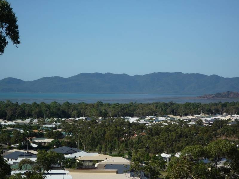 78 Goicochea Drive, Bushland Beach QLD 4818