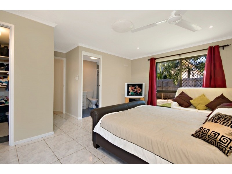 5 Hasson Street, Kirwan QLD 4817