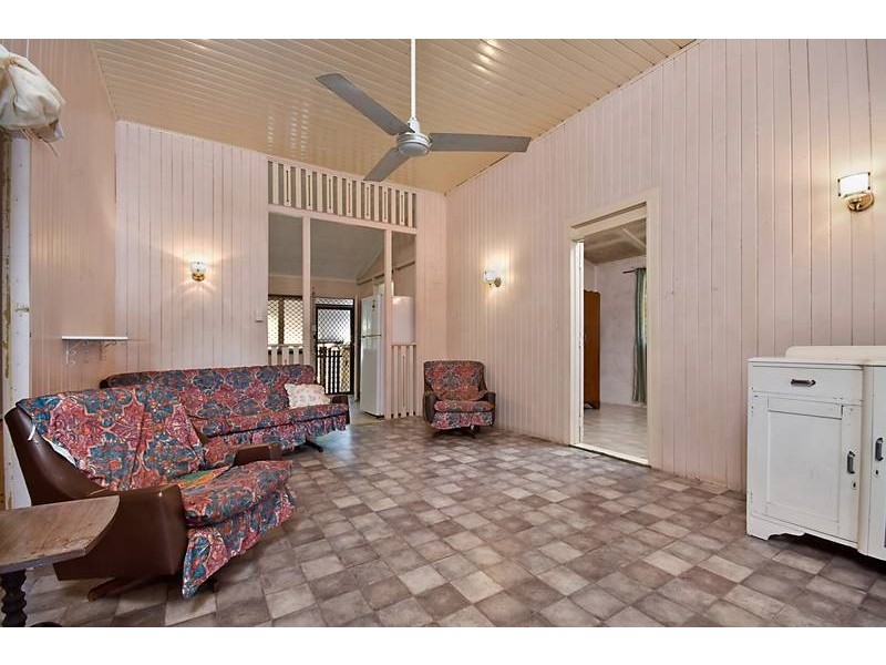 60 Queens Road, Hermit Park QLD 4812