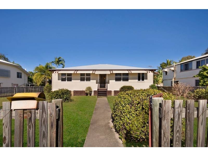 60 Queens Road, Hermit Park QLD 4812