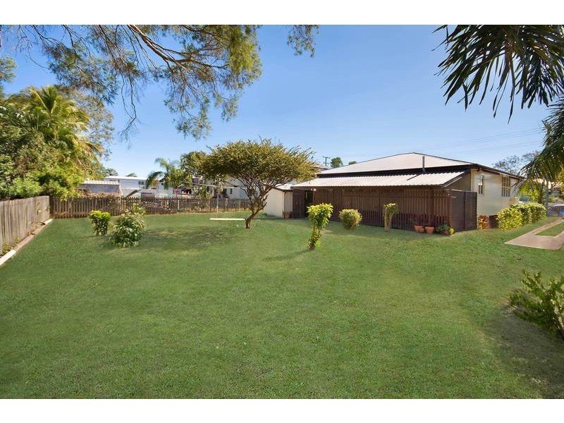 60 Queens Road, Hermit Park QLD 4812