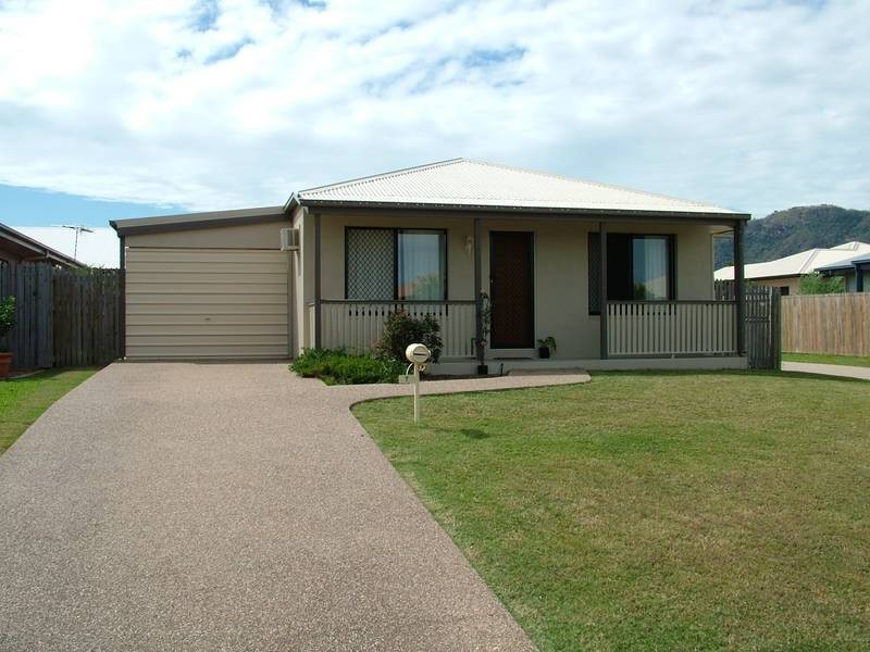 7 Bellamy Street, Rasmussen QLD 4815