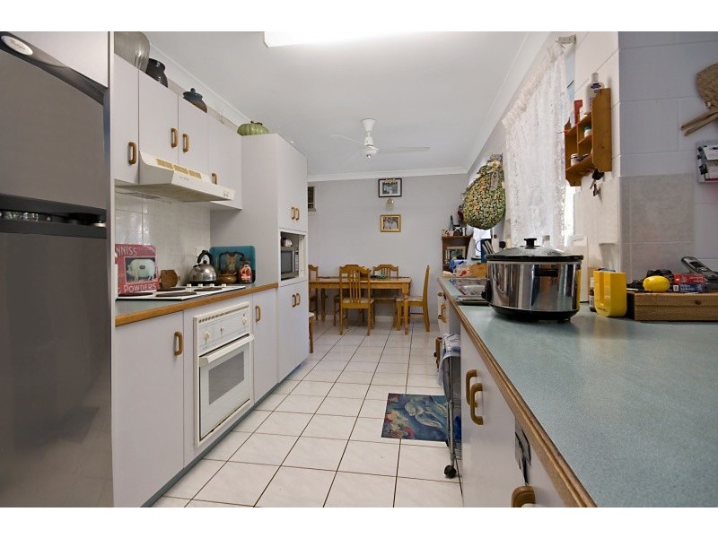 30 Chiquita Avenue, Rasmussen QLD 4815