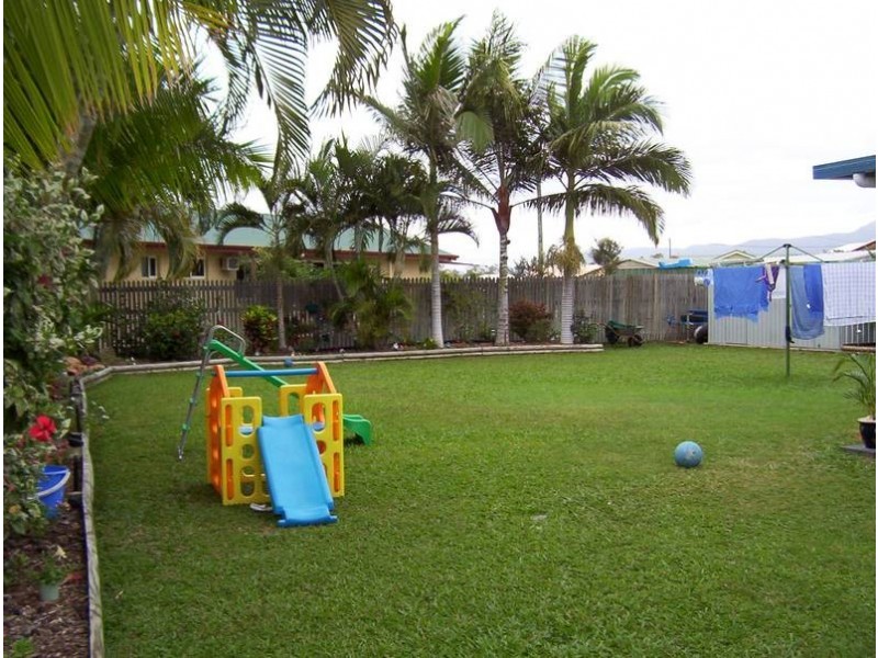 30 Chiquita Avenue, Rasmussen QLD 4815