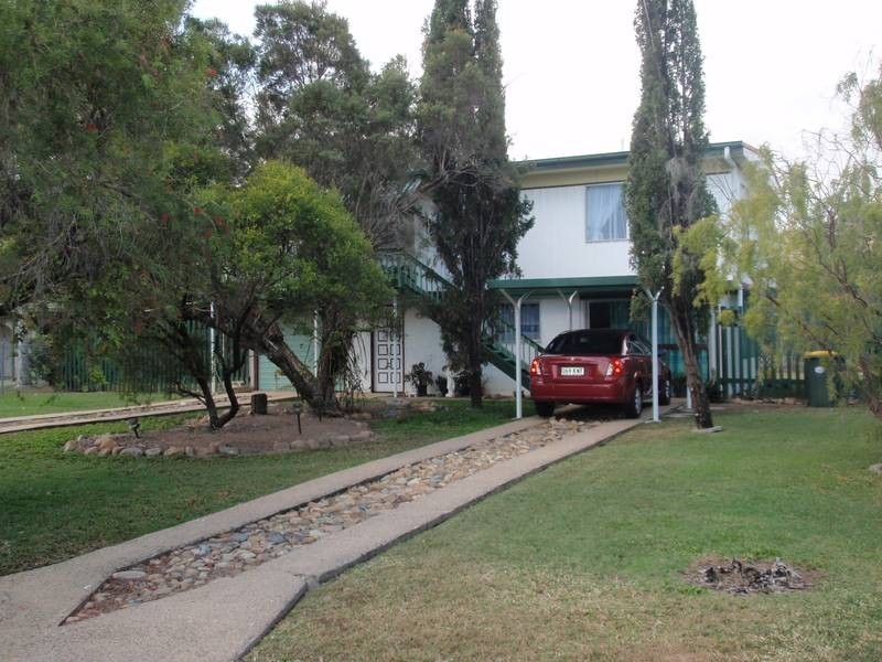 12 Koinonia Crt, Rasmussen QLD 4815