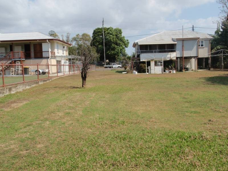 17 First Avenue, Railway Estate QLD 4810