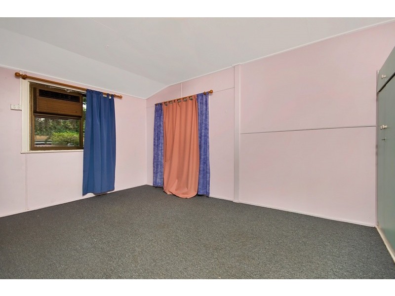 593 Ross River Road, Kirwan QLD 4817