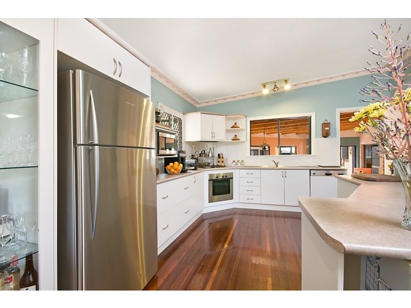 58 Lindsay Street, Rosslea QLD 4812