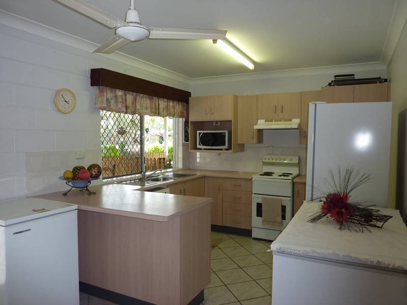 6 Samuel Court, Burdell QLD 4818