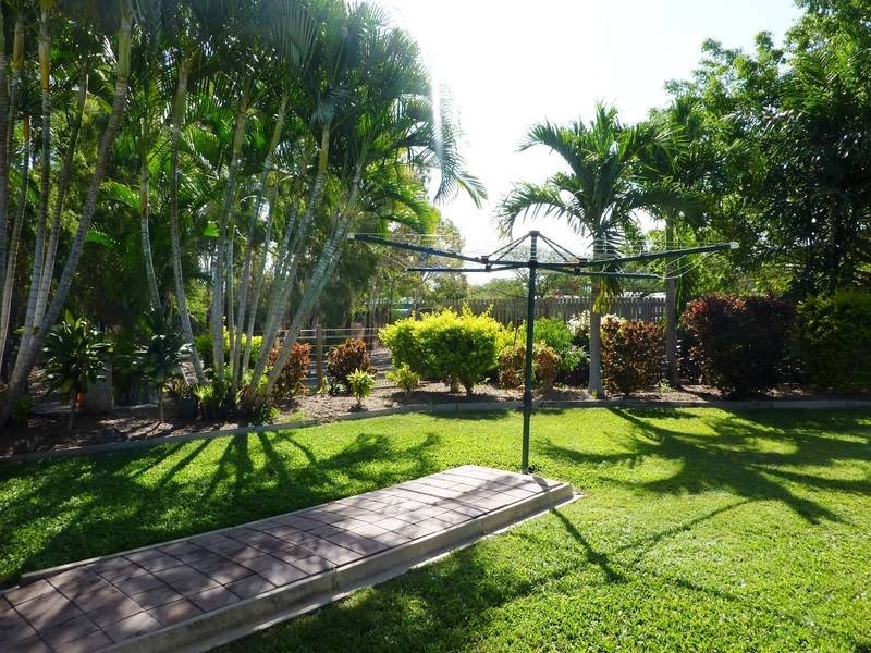 6 Samuel Court, Burdell QLD 4818