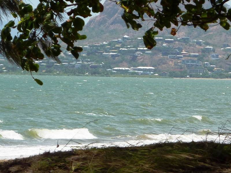 10 Sallows Street, Pallarenda QLD 4810