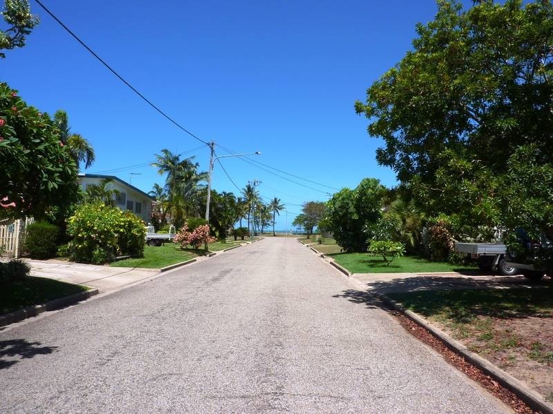 10 Sallows Street, Pallarenda QLD 4810