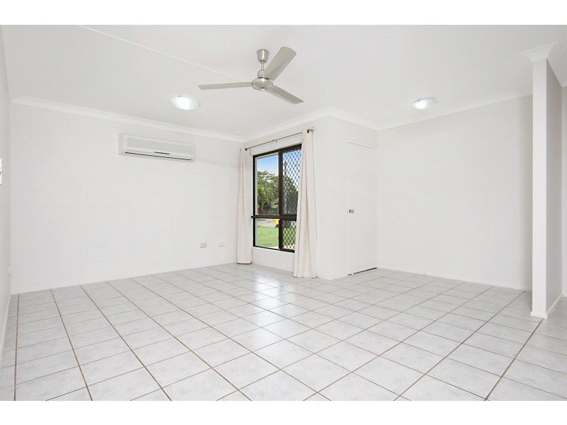 5 Duncan Crt, Kelso QLD 4815