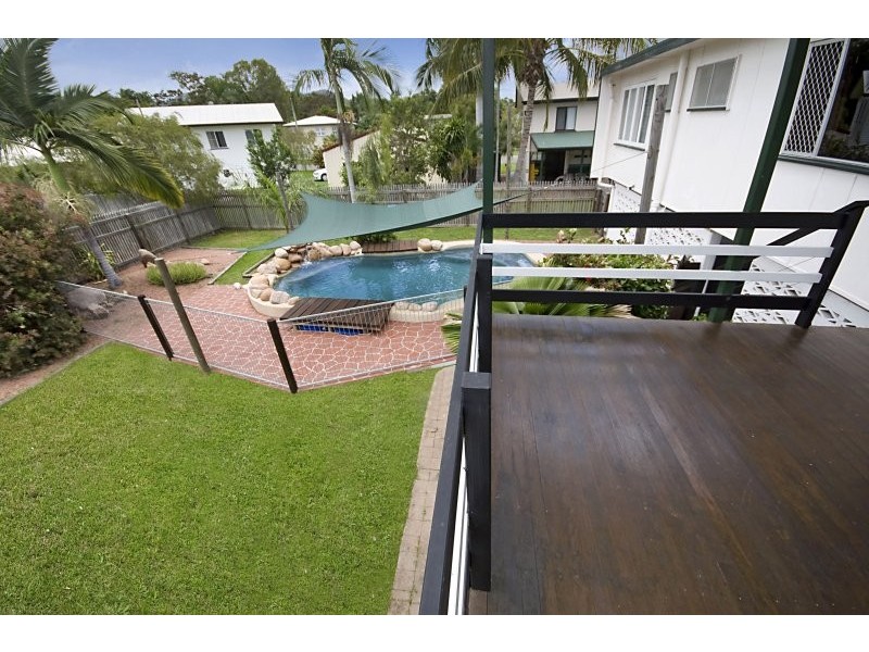 14 Canara St, Cranbrook QLD 4814