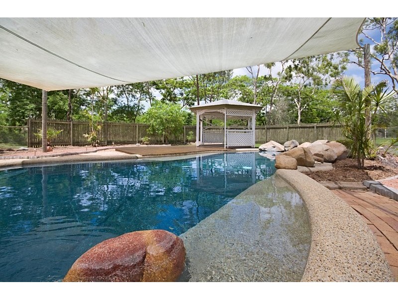 3 Connemara Course, Kelso QLD 4815