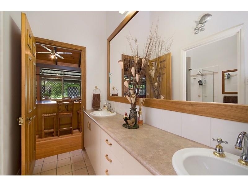 3 Connemara Course, Kelso QLD 4815