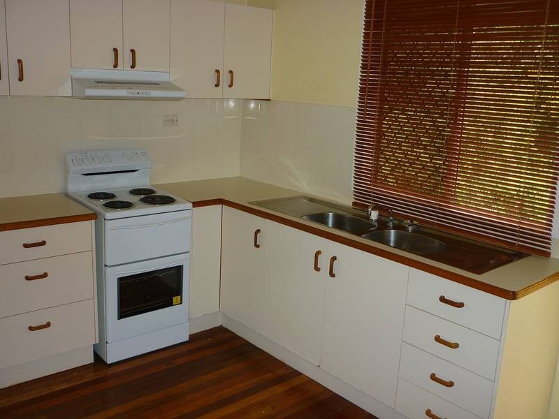 1a Plant Street, West End QLD 4810